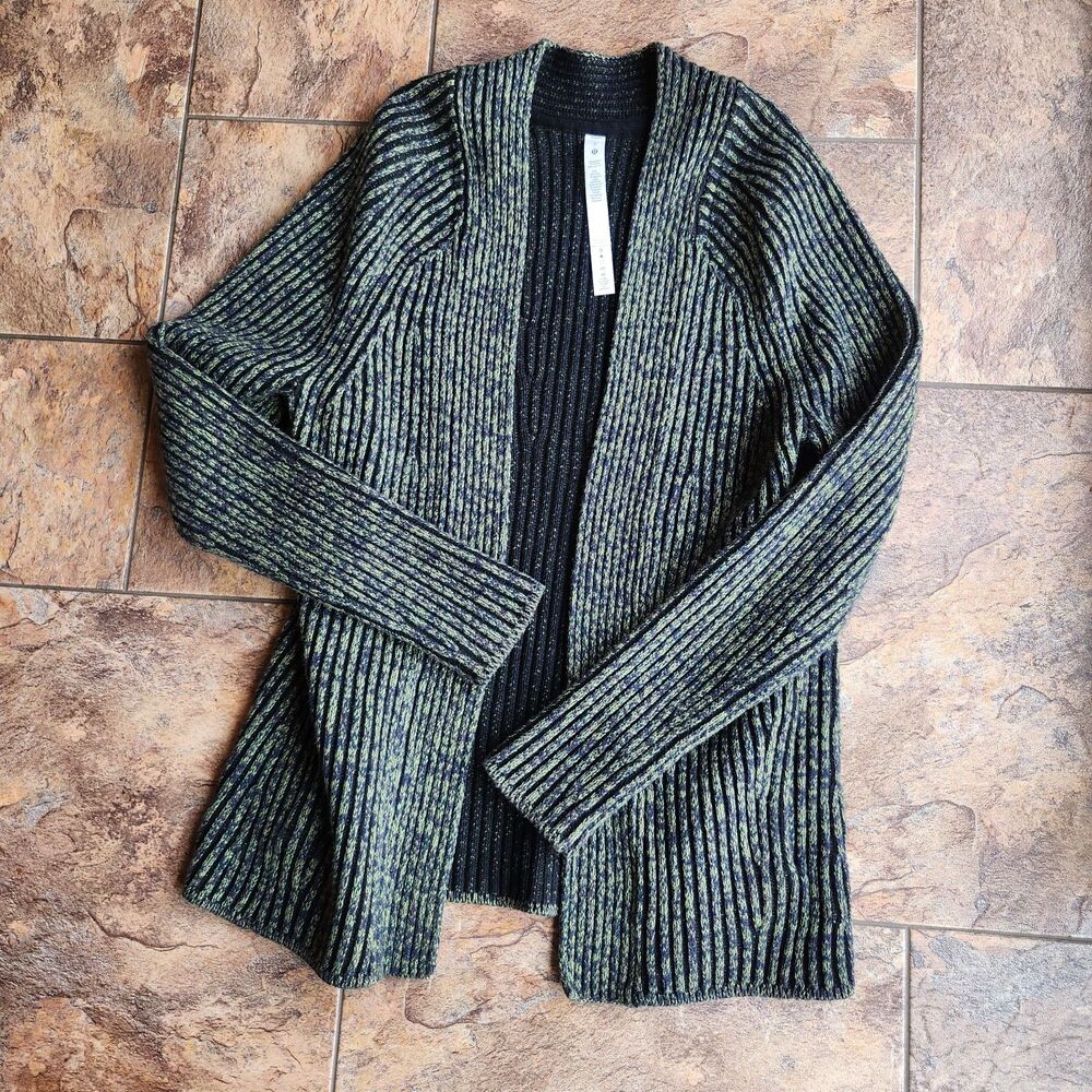 (2) Lululemon sweater